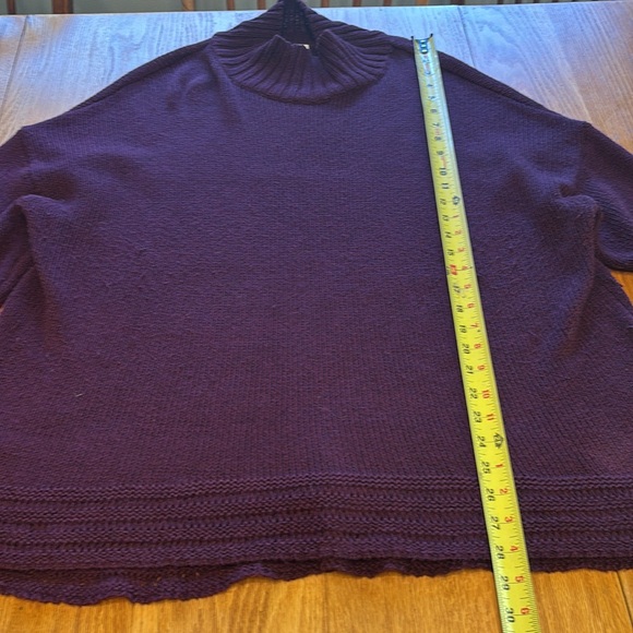 Woman’s Vintage Old Navy Ribbed cowl neck sweater - Picture 5 of 6